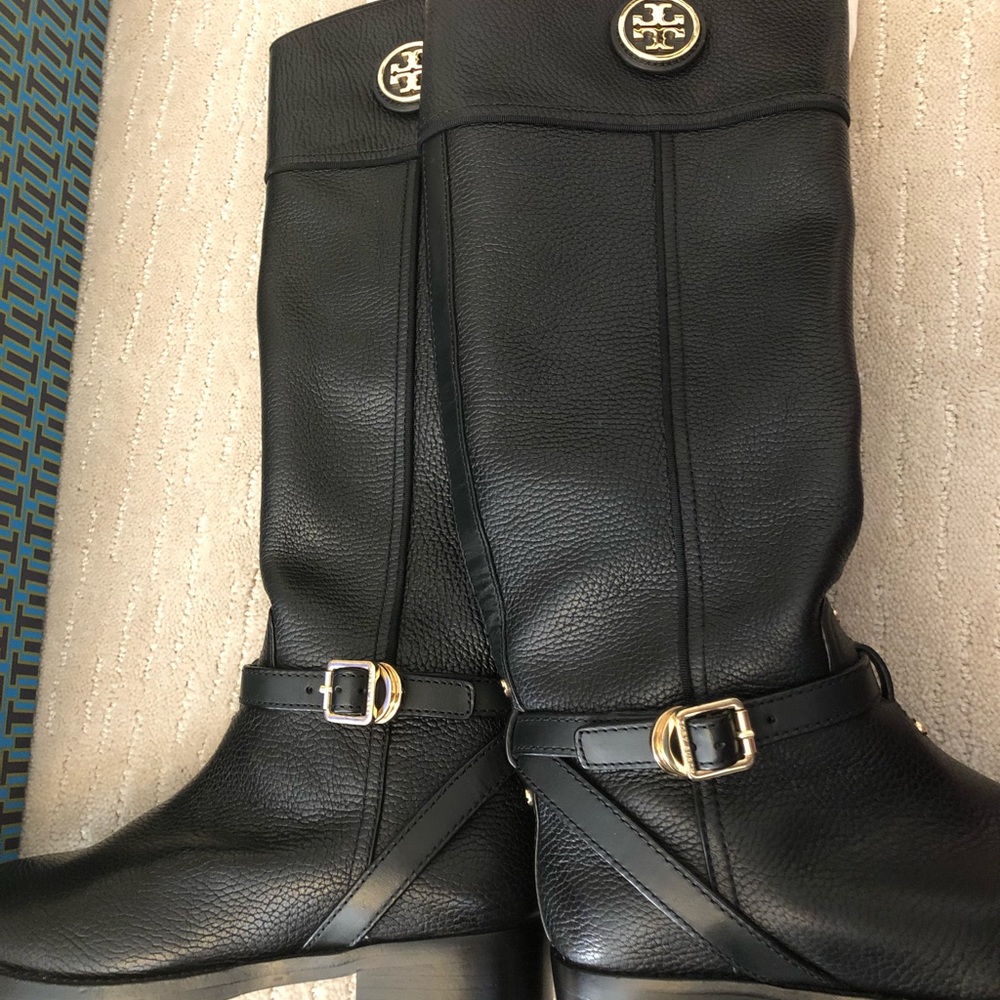 NEW Tory Burch Teresa Black Pebbled Riding Boot